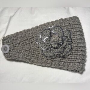Gray Knit Floral Headband
